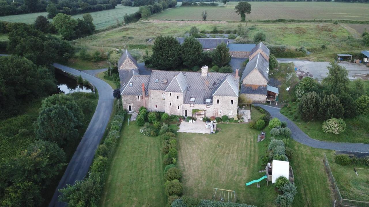 La Longre Hotel Cerisy-la-Foret Buitenkant foto